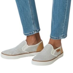 Tommy Bahama Cream and Tan Striped Loafers